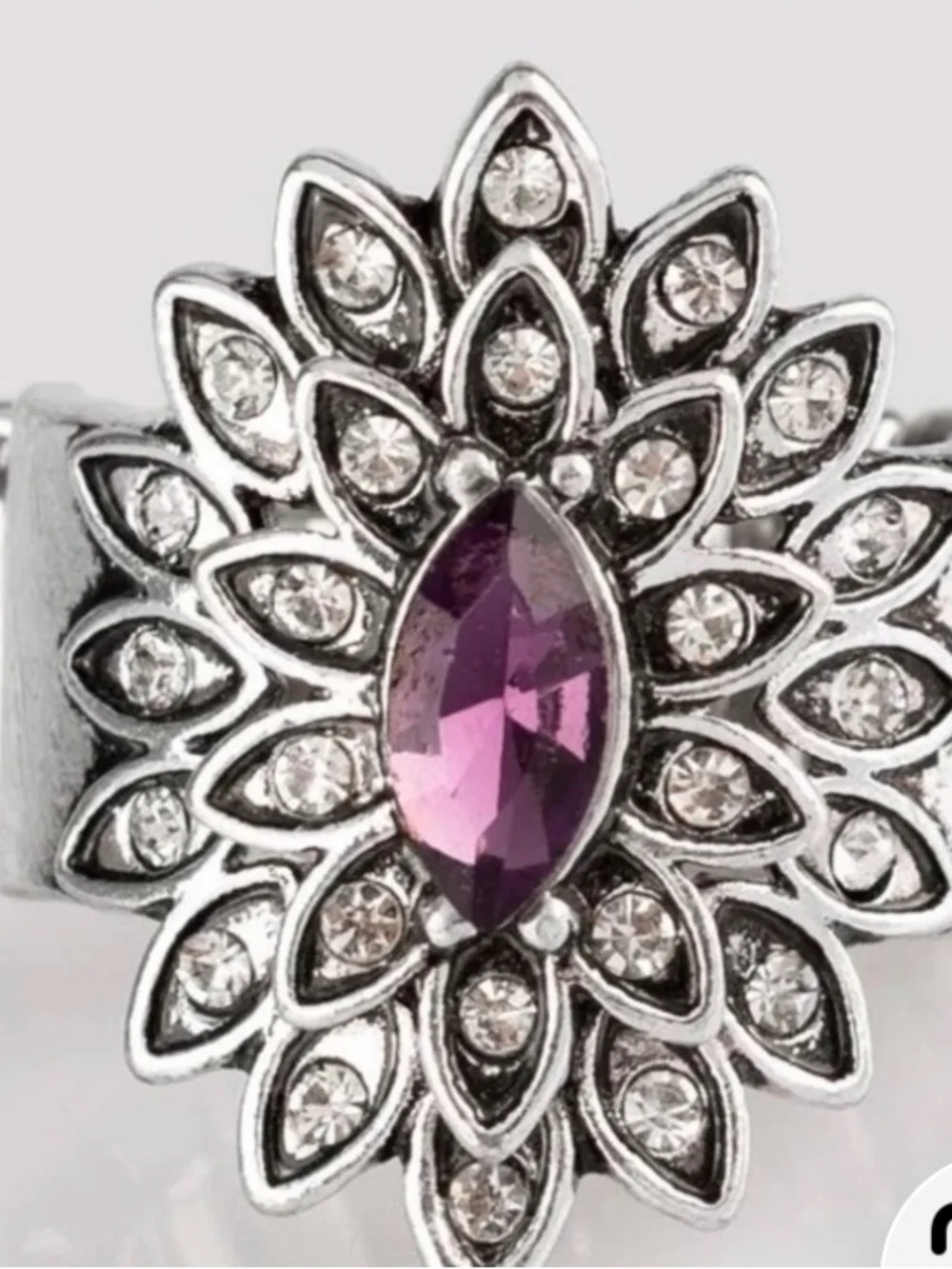 3/$15 🌟 Paparazzi Glamified Glam - Pink Flower ring NWOT